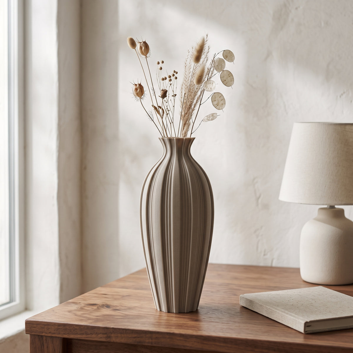 Soren - Geribbelde Taps Toelopende Moderne Vaas — sfeer (creme)