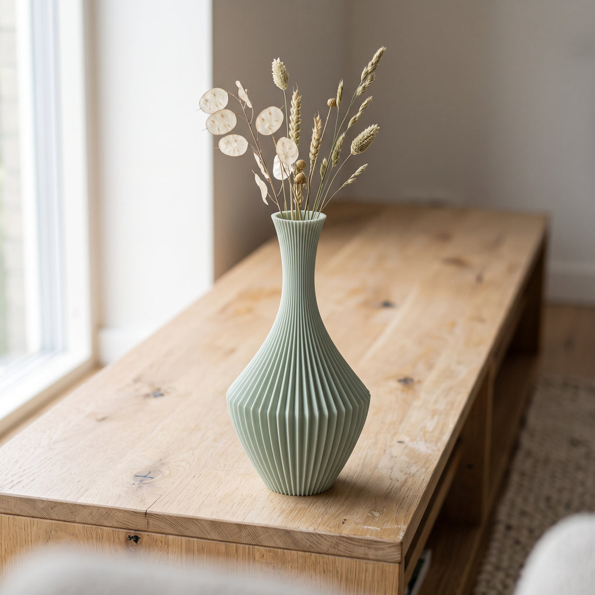 Nava - Gefacetteerde Symmetrische Sculpturale Vaas — sfeer (salie)