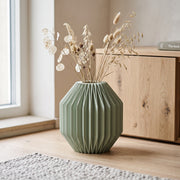 Calen - Gefacetteerde Bolle Sculpturale Vaas — sfeer (salie-1508012_salie__20260928T163531Z)