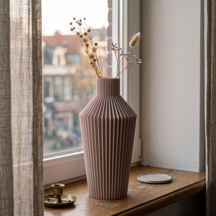 Nylas - Ronde Geribbelde Taps Toelopende Moderne Vaas — sfeer (bloesem)
