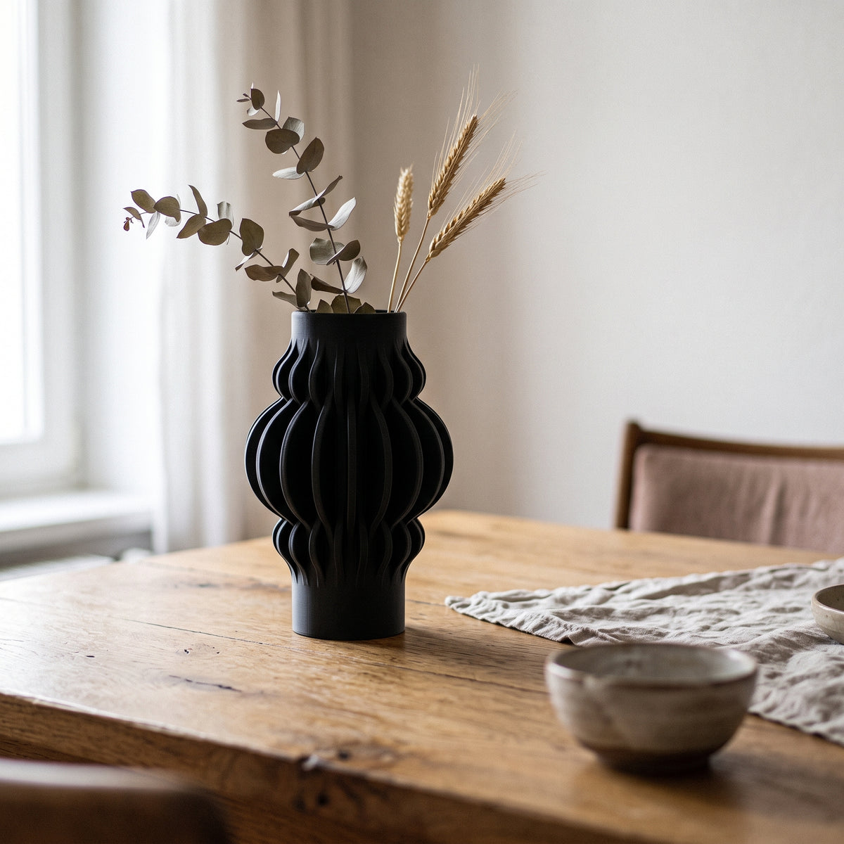 Vesper - Golvend Sculpturale Moderne Vaas — sfeer (zwart)