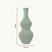 Oriel - Golvende Geribbelde Sculpturale Vaas — maat (salie-25cm)