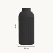 Nova - Verticaal Geribbelde Symmetrische Moderne Vaas — maat (zwart-20cm)